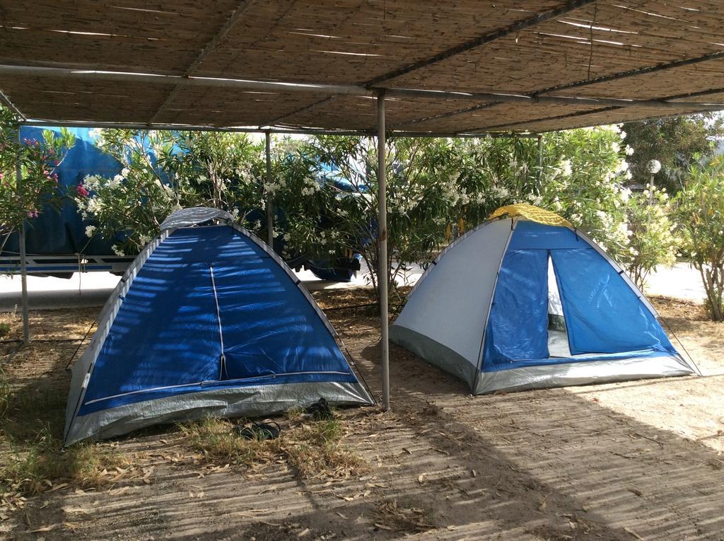 Milos Achivadolimni Camping Apartamento Adamantas  Habitación foto